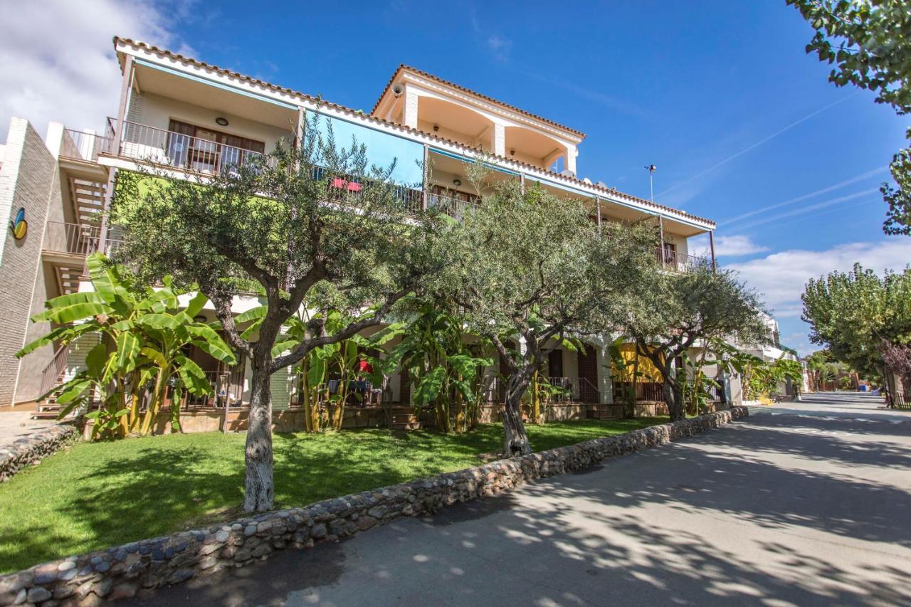 Hotel Alannia Els Prats Mont-roig del Camp Esterno foto