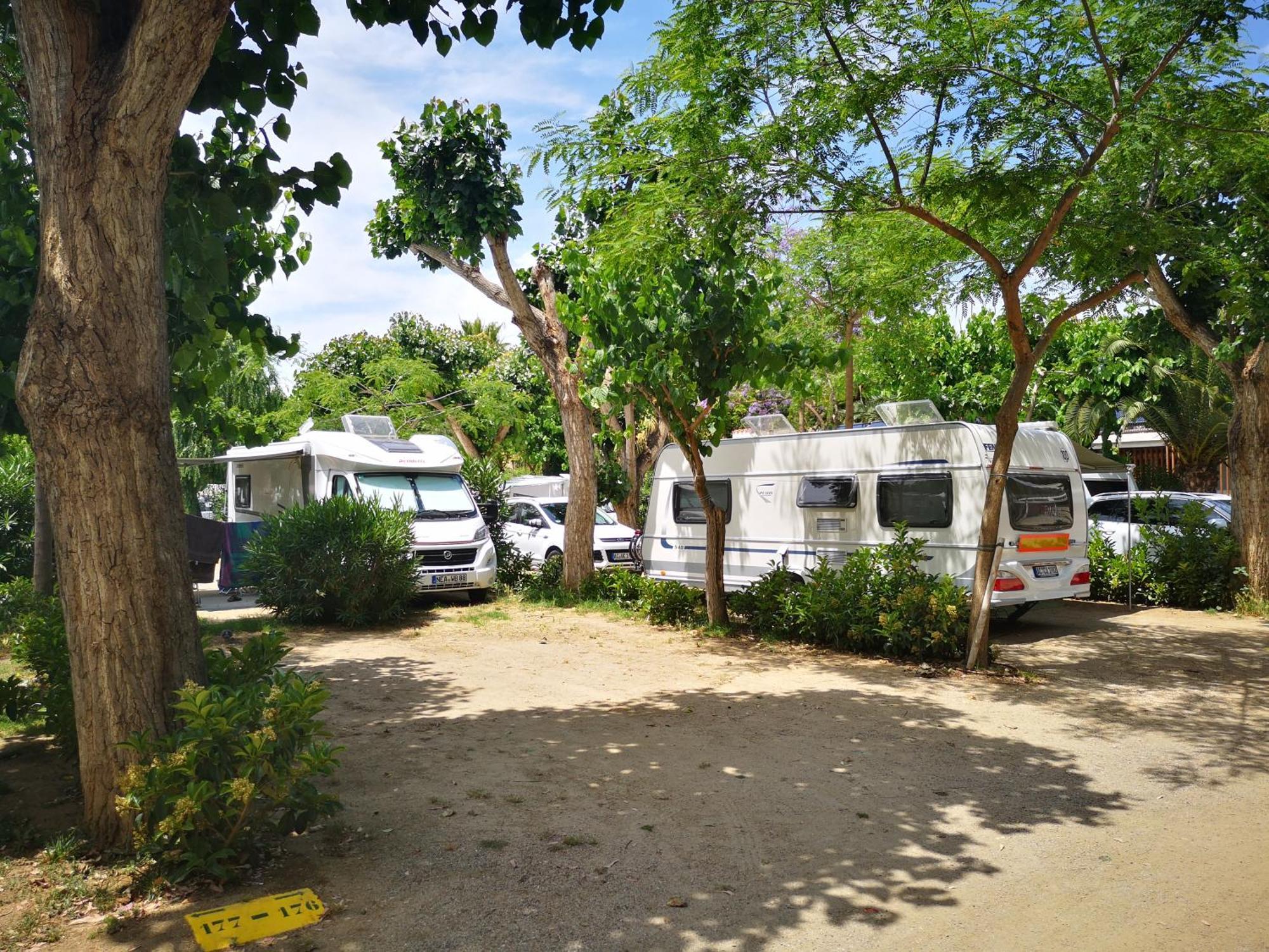 Hotel Alannia Els Prats Mont-roig del Camp Esterno foto